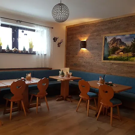 Bed & Breakfast Fruehstueckpension Larson *