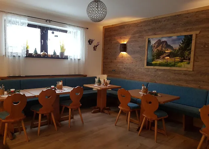 Bed & Breakfast Fruehstueckpension Larson 4*