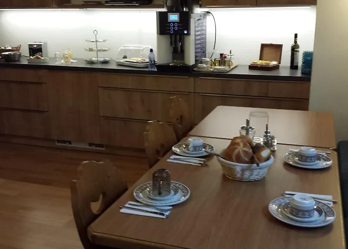 Fruehstueckpension Larson Bed & Breakfast